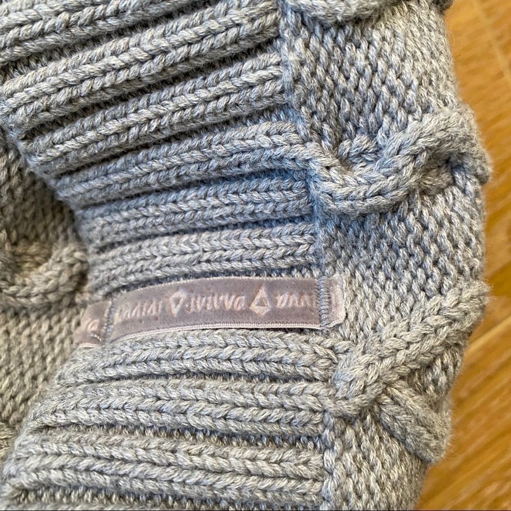 Ivivva Two Tone Chunky Knit Infinity Scarf - Picture 3 of 7